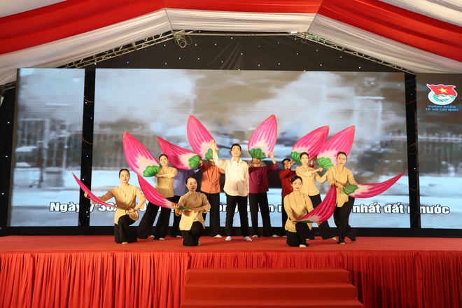 Kỷ niệm 60 năm Ngày Bác Hồ về thăm Văn Phú, Tết Bính Ngọ (1966 - 2026)- Ảnh 13.