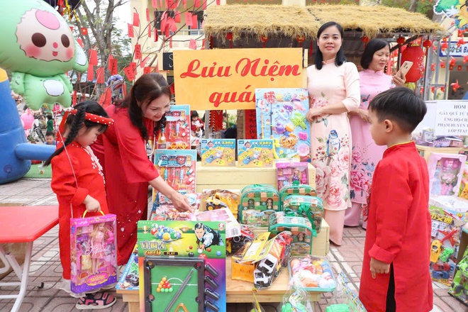 Chương trình “Xuân rộn ràng- Tết Bình an” Trường mầm non Vân Tảo- Ảnh 14.