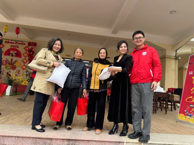 XÃ TRUNG GIÃ TỔ CHỨC CHƯƠNG TRÌNH “XUÂN GẮN KẾT – TẾT SUM VẦY” CHĂM LO TẾT CHO HỘ CẬN NGHÈO, HỘ CÓ HOÀN CẢNH KHÓ KHĂN NHÂN DỊP TẾT NGUYÊN ĐÁN XUÂN BÍNH NGỌ 2026, TỪ CÁC NGUỒN LỰC VỚI TỔNG TIỀN VÀ QUÀ HƠN 500 TRIỆU ĐỒNG- Ảnh 15.