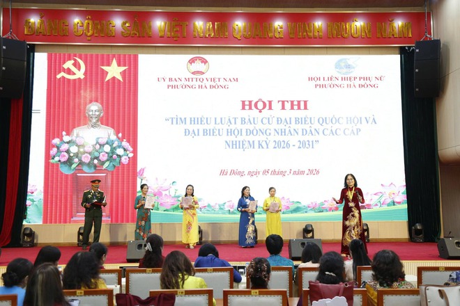 Phụ nữ Hà Đông sôi nổi chương trình nghệ thuật và Hội thi tìm hiểu pháp luật về Bầu cử- Ảnh 5.