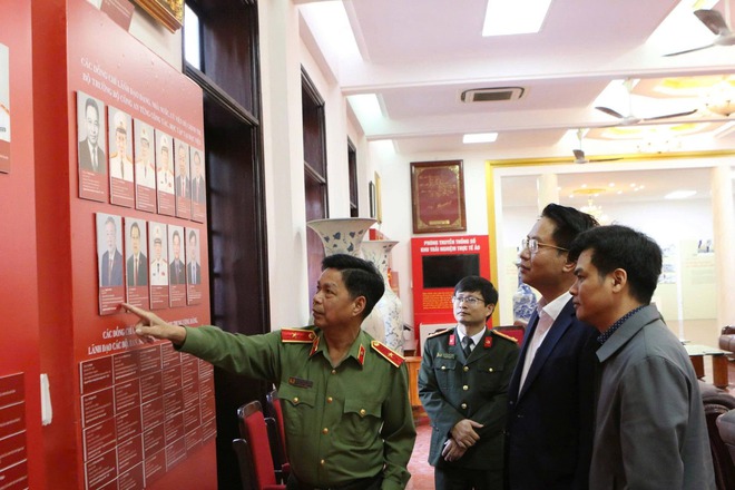 Các đơn vị lực lượng vũ trang trên địa bàn phường Hà Đông sẵn sàng cho ngày bầu cử- Ảnh 2.