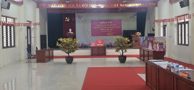 PHÓ BÍ THƯ THƯỜNG TRỰC ĐẢNG ỦY, CHỦ TỊCH ỦY BAN MTTQ VIỆT NAM XÃ TRUNG GIÃ-  Đ/C NGUYỄN THỊ KIM TUYẾN- KIỂM TRA CÔNG TÁC CHUẨN BỊ BẦU CỬ TẠI CÁC KHU VỰC BỎ PHIẾU- Ảnh 3.