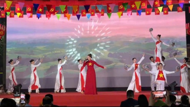 Khương Đình: Lan tỏa khí thế bầu cử qua đêm văn nghệ “Ngày hội non sông”- Ảnh 6.