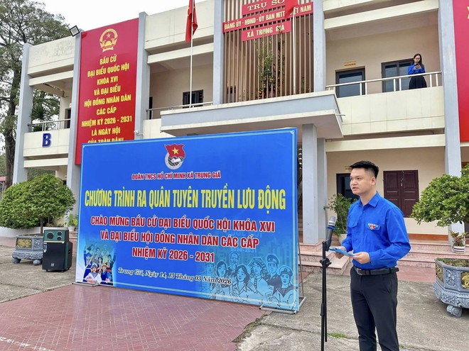 TUỔI TRẺ TRUNG GIÃ RA QUÂN TUYÊN TRUYỀN LƯU ĐỘNG CHÀO MỪNG NGÀY BẦU CỬ - Ảnh 10.