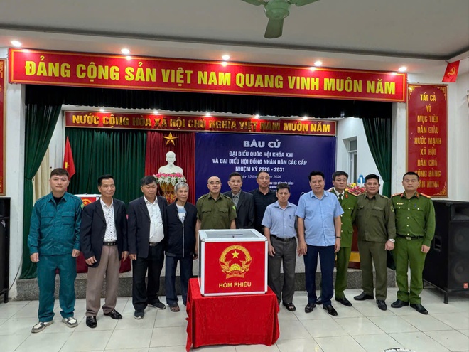 Công an xã Hồng Vân quyết tâm bảo vệ thành công cuộc bầu cử đại biểu Quốc hội khoá XVI và Hội đồng nhân dân các cấp, nhiệm kỳ 2026-2031 - Ảnh 5.