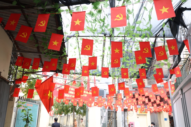 Nhiều khu vực bỏ phiếu phường Kiến Hưng đạt 100% cử tri đi bầu cử- Ảnh 7.