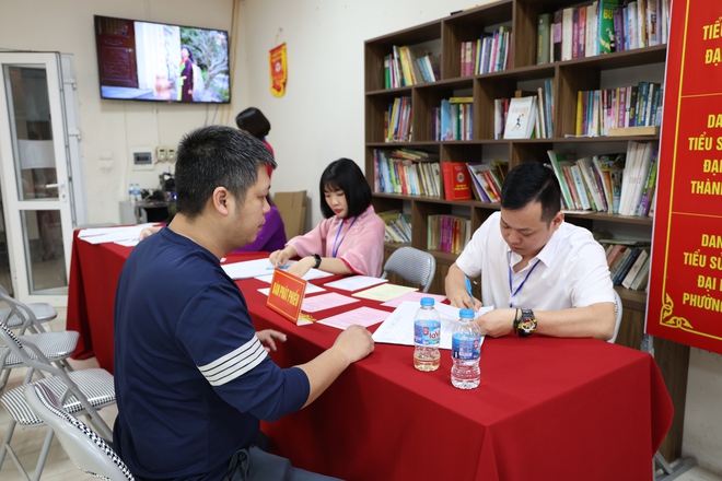 Nhiều khu vực bỏ phiếu phường Kiến Hưng đạt 100% cử tri đi bầu cử- Ảnh 11.