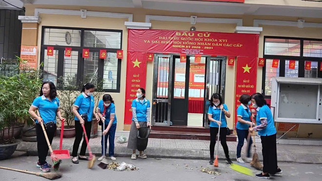 Phường Hà Đông: Đồng loạt tổng vệ sinh môi trường chào mừng ngày bầu cử- Ảnh 2.