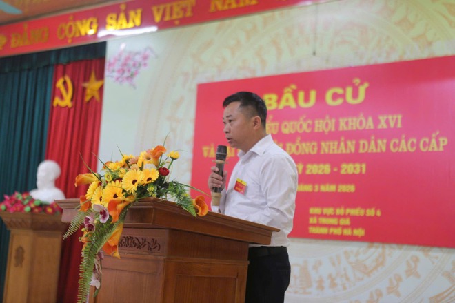 Chủ tịch UBND xã Trung Giã Nguyễn Bá Hoàng dự lễ khai mạc tại khu vực bỏ phiếu số 4 (Thôn Liên Xuân, xã Trung Giã)- Ảnh 3.