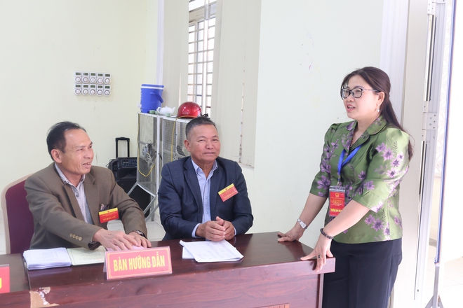 Hơn 33.000 cử tri tại xã Hòa Phú tham gia bỏ phiếu, đạt 99,44%

- Ảnh 3.