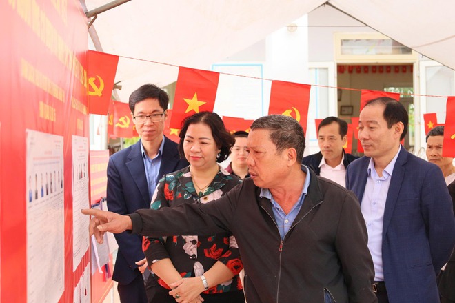 THƯỜNG TRỰC ĐẢNG ỦY XÃ CỔ ĐÔ KIỂM TRA CÔNG TÁC CHUẨN BỊ BẦU CỬ TẠI CÁC KHU VỰC BỎ PHIẾU TRÊN ĐỊA BÀN- Ảnh 2.
