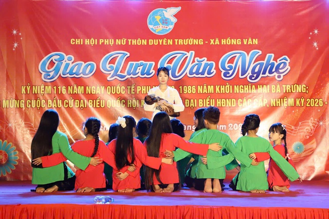 Chi hội phụ nữ Thôn Duyên Trường: giao lưu văn nghệ và tổ chức thi kéo co chào mừng Ngày Quốc tế Phụ nữ 8/3 và cuộc bầu cử đại biểu Quốc hội và Hội đồng nhân dân các cấp- Ảnh 3.