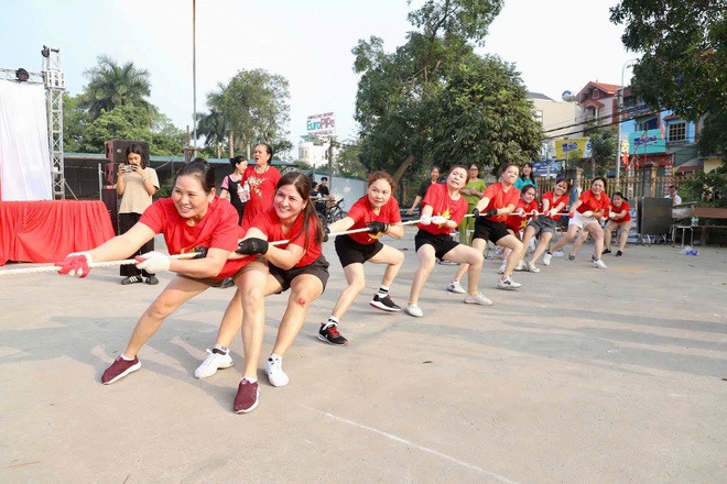 Chi hội phụ nữ Thôn Duyên Trường: giao lưu văn nghệ và tổ chức thi kéo co chào mừng Ngày Quốc tế Phụ nữ 8/3 và cuộc bầu cử đại biểu Quốc hội và Hội đồng nhân dân các cấp- Ảnh 11.
