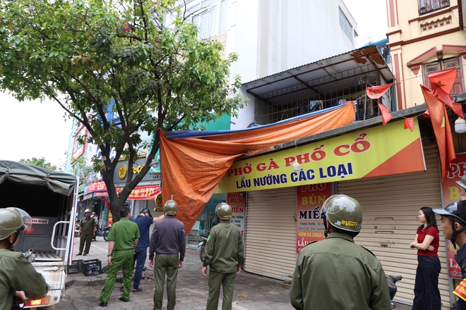 Phường Kiến Hưng tổ chức ra quân chống tái lấn chiếm lòng đường, vỉa hè đảm bảo trật tự đô thị- Ảnh 3.