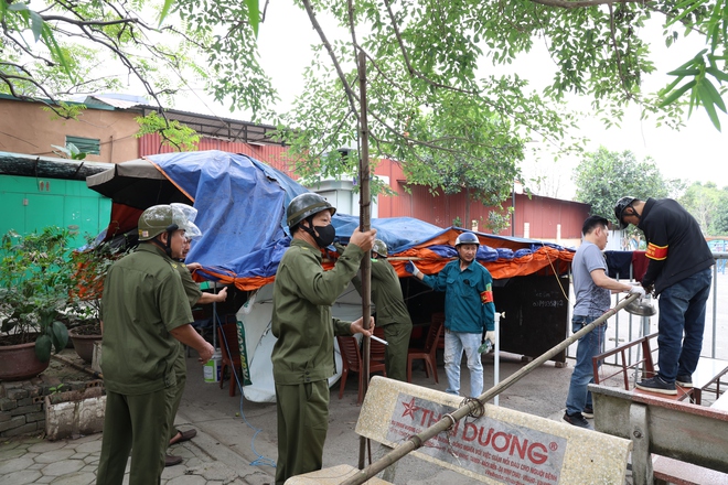 Phường Kiến Hưng tổ chức ra quân chống tái lấn chiếm lòng đường, vỉa hè đảm bảo trật tự đô thị- Ảnh 6.