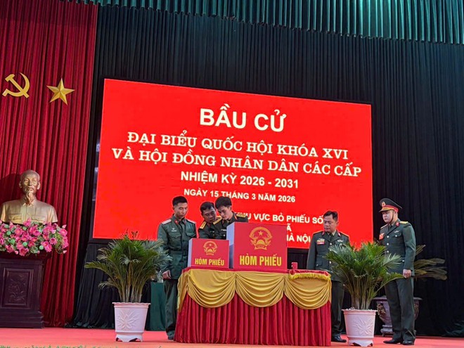 Cử tri xã Trung Giã nô nức tham gia Ngày hội nôn sông - ngày bầu cử đại biểu Quốc hội khóa XVI và đại biểu HĐND các cấp nhiệm kỳ 2026-2031- Ảnh 3.