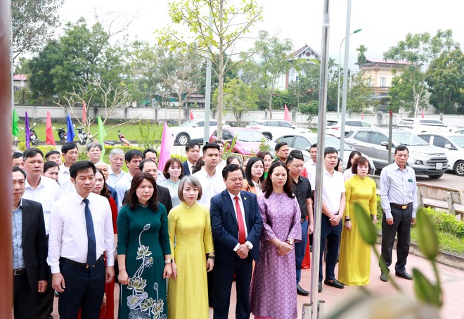 XÃ TRUNG GIÃ TỔ CHỨC LỄ DÂNG HƯƠNG KỶ NIỆM 93 NĂM THÀNH LẬP CHI BỘ TÂN YÊN VÀ 84 NĂM THÀNH LẬP CHI BỘ XUÂN BẢNG- Ảnh 2.