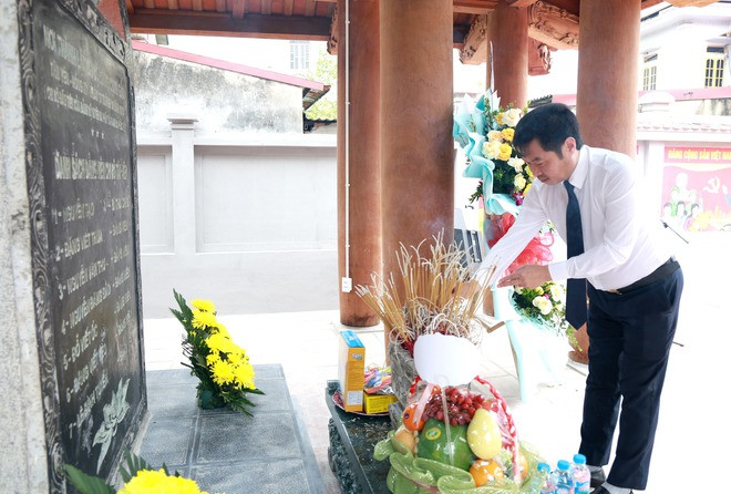 XÃ TRUNG GIÃ TỔ CHỨC LỄ DÂNG HƯƠNG KỶ NIỆM 93 NĂM THÀNH LẬP CHI BỘ TÂN YÊN VÀ 84 NĂM THÀNH LẬP CHI BỘ XUÂN BẢNG- Ảnh 10.