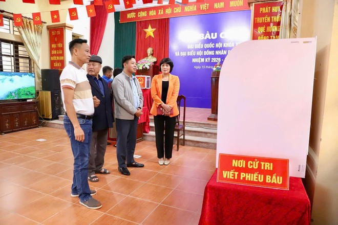 Những nỗ lực thầm lặng trong ngày bầu cử ở xã Hồng Vân, thành phố Hà Nội- Ảnh 3.