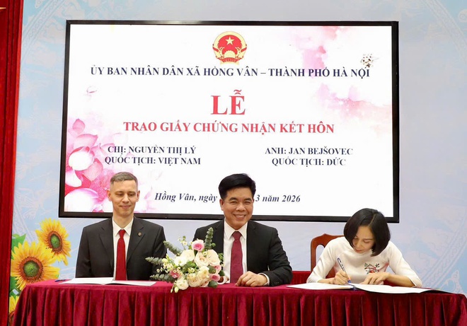 Xã Hồng Vân: Đẩy mạnh cải cách hành chính, nâng cao chất lượng phục vụ nhân dân- Ảnh 3.