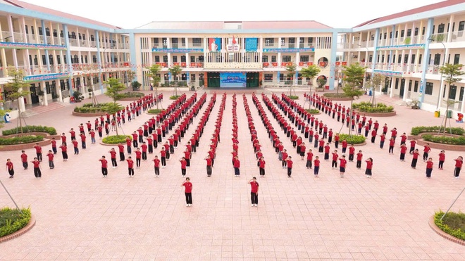 “Sân chơi đồng diễn sân trường” tại Trường Tiểu học Ninh Sở- Ảnh 1.