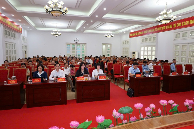 Phường Bồ Đề tiếp sóng Hội nghị quán triệt Nghị quyết 02-NQ/TW của Bộ Chính trị, hướng tới mục tiêu Thủ đô “Văn hiến - Văn minh - Hiện đại - Hạnh phúc”- Ảnh 1.