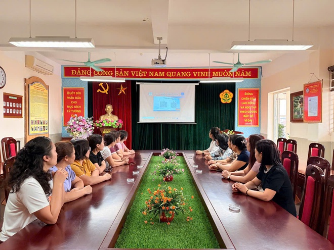 Phường Bồ Đề tiếp sóng Hội nghị quán triệt Nghị quyết 02-NQ/TW của Bộ Chính trị, hướng tới mục tiêu Thủ đô “Văn hiến - Văn minh - Hiện đại - Hạnh phúc”- Ảnh 17.