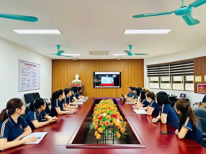 Phường Bồ Đề tiếp sóng Hội nghị quán triệt Nghị quyết 02-NQ/TW của Bộ Chính trị, hướng tới mục tiêu Thủ đô “Văn hiến - Văn minh - Hiện đại - Hạnh phúc”- Ảnh 18.