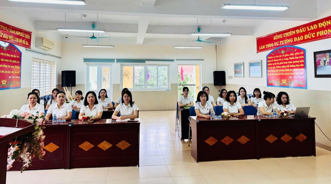 Phường Bồ Đề tiếp sóng Hội nghị quán triệt Nghị quyết 02-NQ/TW của Bộ Chính trị, hướng tới mục tiêu Thủ đô “Văn hiến - Văn minh - Hiện đại - Hạnh phúc”- Ảnh 19.