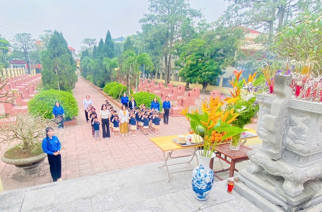 Trường mầm non Ninh Sở nhiều hoạt động nhân kỷ niệm 95 năm Ngày thành lập Đoàn TNCS Hồ Chí Minh - Ảnh 2.