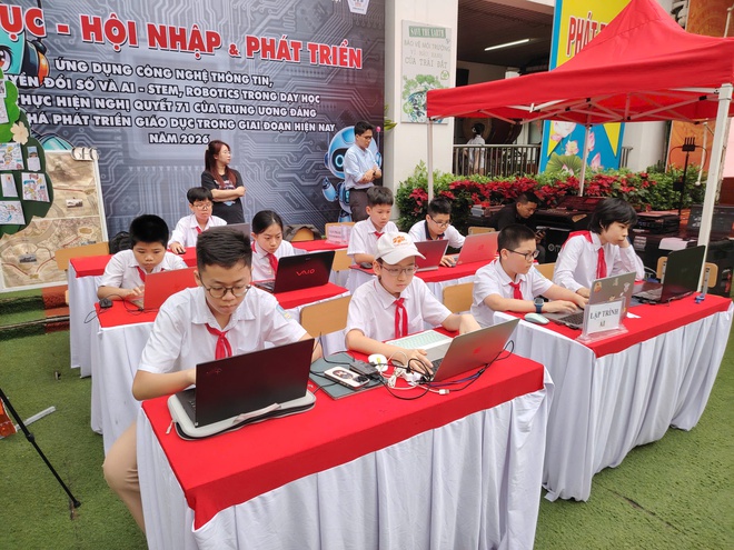 Sôi nổi ngày hội chuyên môn "Stem- AI- Robotics" tại Trường THCS Lê Lợi- Ảnh 3.