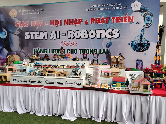 Sôi nổi ngày hội chuyên môn "Stem- AI- Robotics" tại Trường THCS Lê Lợi- Ảnh 2.