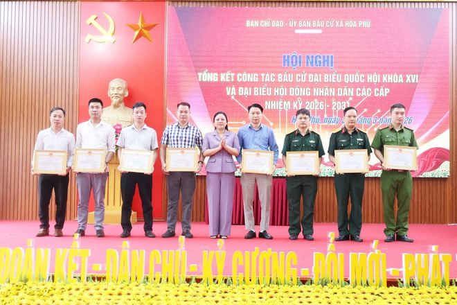 Xã Hòa Phú: Tổng kết công tác bầu cử đại biểu Quốc hội khóa XVI và đại biểu HĐND các cấp, nhiệm kỳ 2026 -2031.- Ảnh 19.