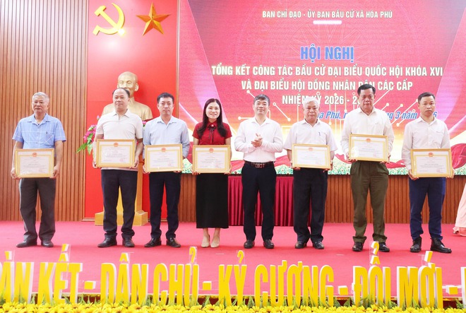 Xã Hòa Phú: Tổng kết công tác bầu cử đại biểu Quốc hội khóa XVI và đại biểu HĐND các cấp, nhiệm kỳ 2026 -2031.- Ảnh 30.