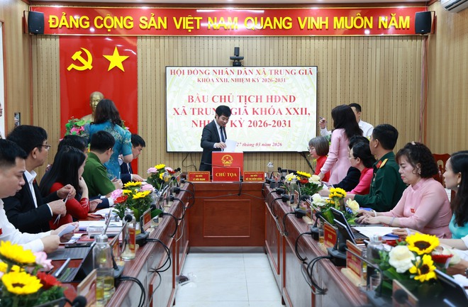 HĐND XÃ TRUNG GIÃ KHOÁ XXII TỔ CHỨC KỲ HỌP THỨ NHẤT KIỆN TOÀN CÁC CHỨC DANH LÃNH ĐẠO CHỦ CHỐT- Ảnh 3.