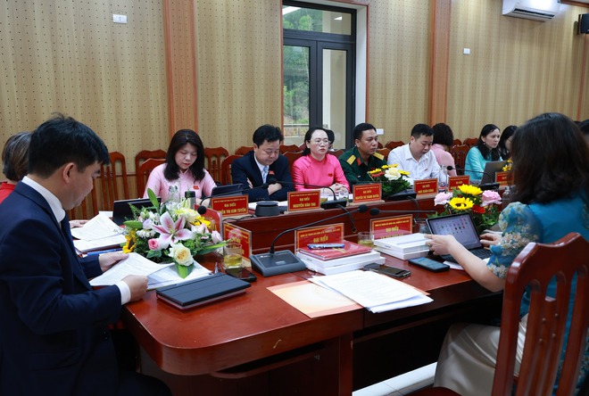 HĐND XÃ TRUNG GIÃ KHOÁ XXII TỔ CHỨC KỲ HỌP THỨ NHẤT KIỆN TOÀN CÁC CHỨC DANH LÃNH ĐẠO CHỦ CHỐT- Ảnh 6.