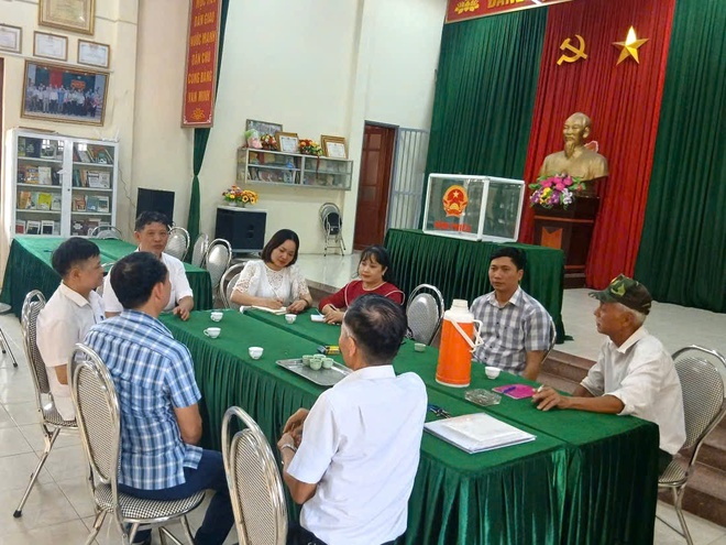 Kiểm tra công tác chuẩn bị cho ngày bầu cử đại biểu Quốc hội và HĐND các cấp nhiệm kỳ 2026-2031 tại các điểm bầu cử xã Hồng Vân.- Ảnh 9.