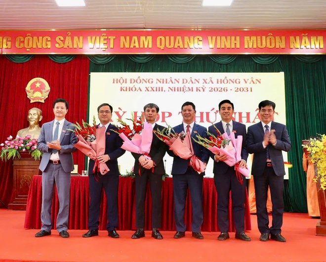 HĐND xã Hồng Vân tổ chức thành công kỳ họp thứ nhất nhằm kiện toàn tổ chức bộ máy chính quyền cho nhiệm kỳ mới- Ảnh 9.