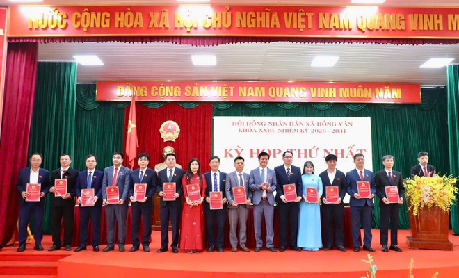 HĐND xã Hồng Vân tổ chức thành công kỳ họp thứ nhất nhằm kiện toàn tổ chức bộ máy chính quyền cho nhiệm kỳ mới- Ảnh 1.