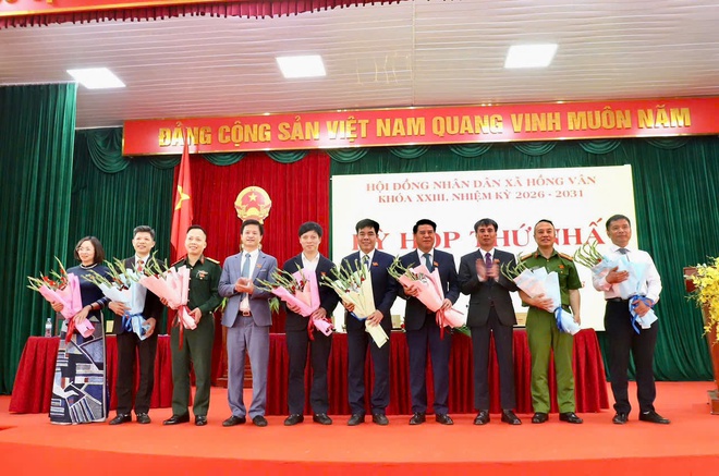 HĐND xã Hồng Vân tổ chức thành công kỳ họp thứ nhất nhằm kiện toàn tổ chức bộ máy chính quyền cho nhiệm kỳ mới- Ảnh 10.