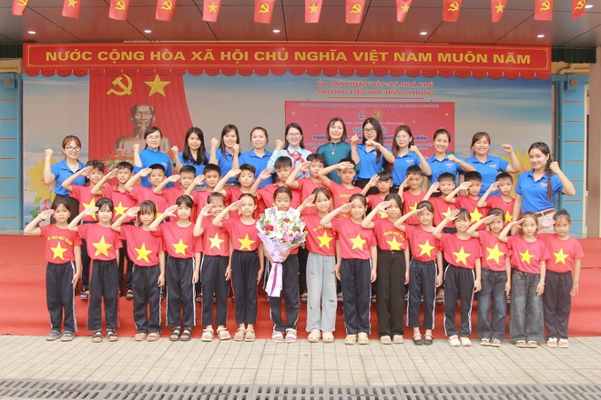 Sôi nổi ngày hội Thiếu nhi vui khỏe- Tiến bước lên đoàn tại trường Tiểu học Hồng Phong.- Ảnh 1.