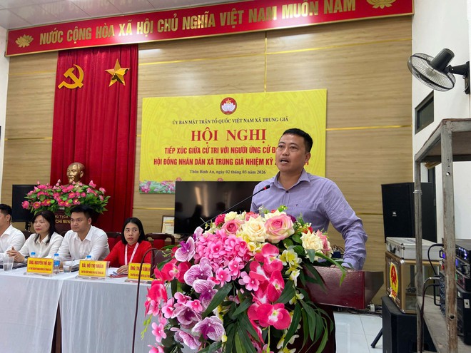 PHÓ BÍ THƯ THƯỜNG TRỰC ĐẢNG ỦY- CHỦ TỊCH ỦY BAN MTTQ VIỆT NAM XÃ XÃ TRUNG GIÃ NGUYỄN THỊ KIM TUYẾN VÀ CÁC ỨNG CỬ VIÊN ĐẠI BIỂU HĐND XÃ TRUNG GIÃ TIẾP XÚC CỬ TRI, VẬN ĐỘNG BẦU CỬ TẠI THÔN BÌNH AN- Ảnh 6.