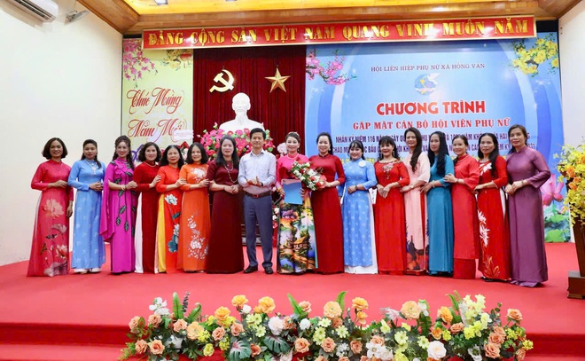 Hội Phụ nữ xã Hồng Vân gặp mặt kỷ niệm Ngày Quốc tế Phụ nữ 8/3 - Ảnh 8.