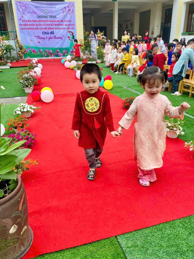 Trường mầm non Ninh Sở, xã Hồng Vân hưởng ứng “Tuần lễ Áo dài”- Ảnh 2.