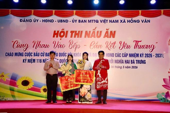 Xã Hồng Vân tổ chức Hội thi nấu ăn với chủ đề “Cùng nhau vào bếp – Gắn kết yêu thương”- Ảnh 10.