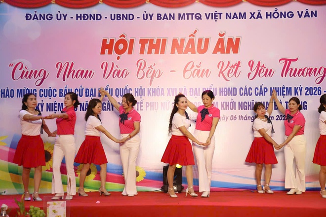 Xã Hồng Vân tổ chức Hội thi nấu ăn với chủ đề “Cùng nhau vào bếp – Gắn kết yêu thương”- Ảnh 17.