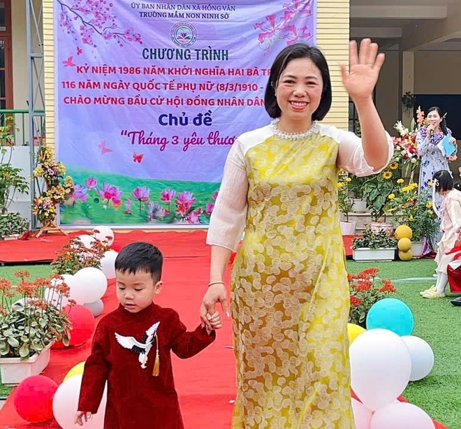 Trường mầm non Ninh Sở, xã Hồng Vân hưởng ứng “Tuần lễ Áo dài”- Ảnh 8.