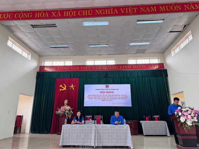 TRUNG GIÃ: ĐỒNG LOẠT TỔ CHỨC 8 HỘI NGHỊ MẠN ĐÀM VỚI CỬ TRI VỀ TIỂU SỬ NGƯỜI ỨNG CỬ ĐẠI BIỂU QUỐC HỘI VÀ HĐND CÁC CẤP NHIỆM KỲ 2026-2031- Ảnh 3.