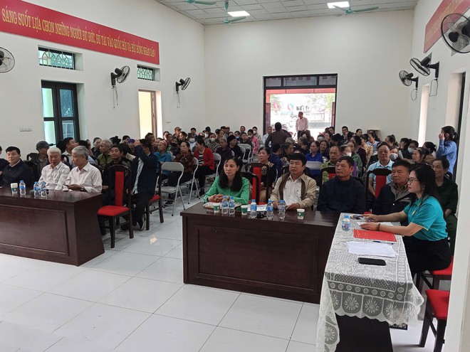 TRUNG GIÃ: ĐỒNG LOẠT TỔ CHỨC 8 HỘI NGHỊ MẠN ĐÀM VỚI CỬ TRI VỀ TIỂU SỬ NGƯỜI ỨNG CỬ ĐẠI BIỂU QUỐC HỘI VÀ HĐND CÁC CẤP NHIỆM KỲ 2026-2031- Ảnh 7.