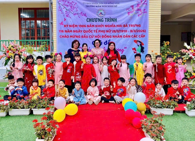 Trường mầm non Ninh Sở, xã Hồng Vân hưởng ứng “Tuần lễ Áo dài”- Ảnh 9.